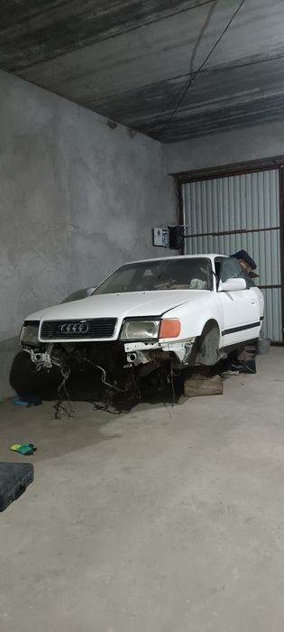Ауди с4 на запчасти. Все в оригинале