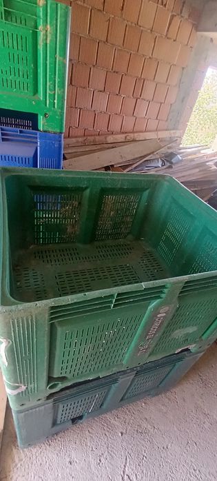 Boxpaleti din plastic