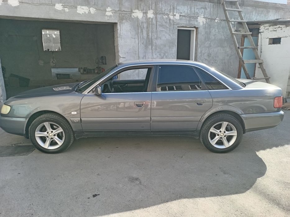 Rasxotsz audi 6 sotiladi