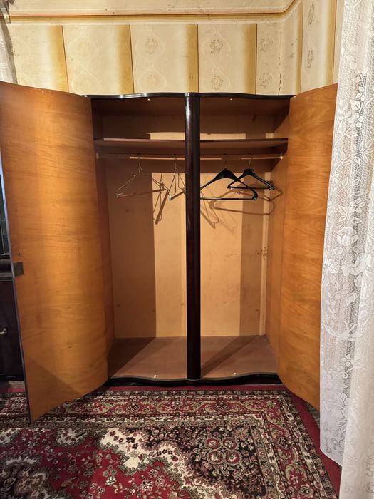 Dulapuri vechi pentru reconditionare