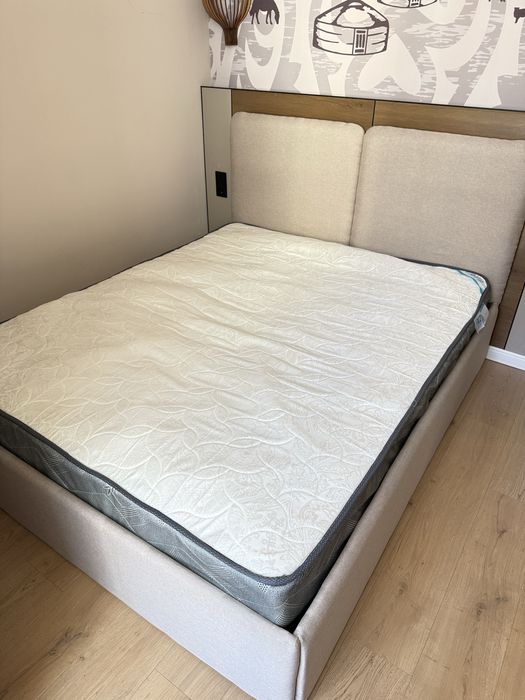 Кровать 160х200 с матрасом