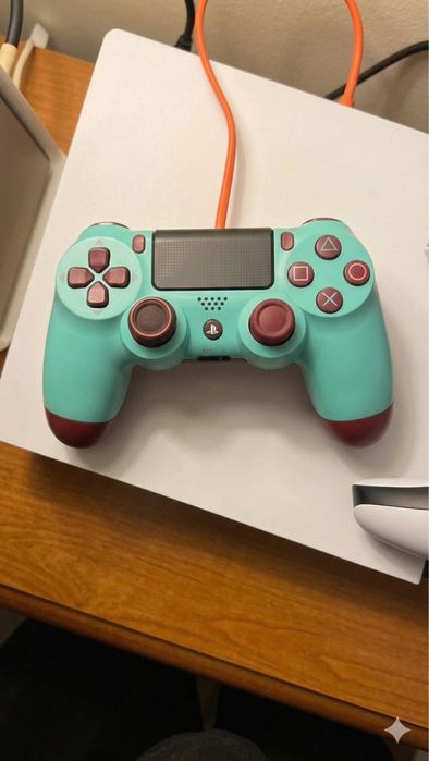 Playstation 4 slim doua joystickuri Fifa 23