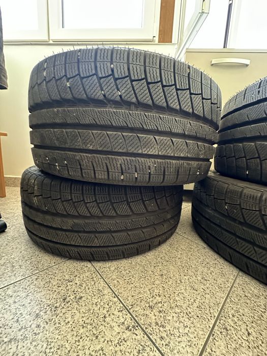 Vand cauciucuri Davanti de iarna R19