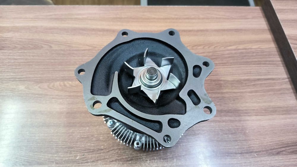 Помпа охлаждения на Terrano Mistral TD27