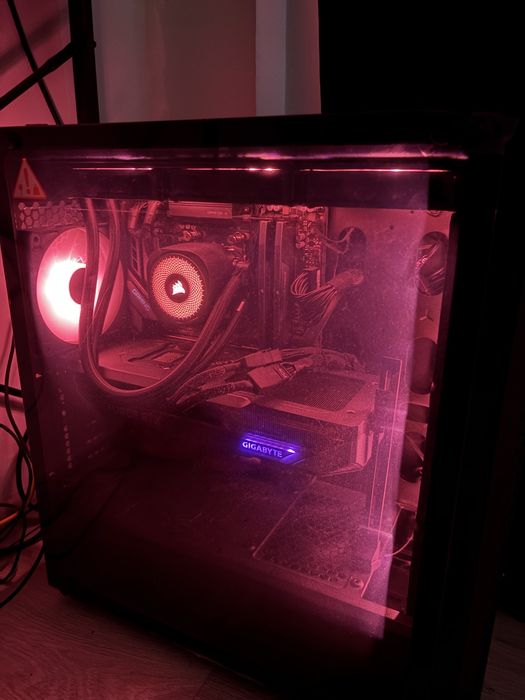 Gaming PC 9800X3D, 32GB DDR5, 2TB,5070