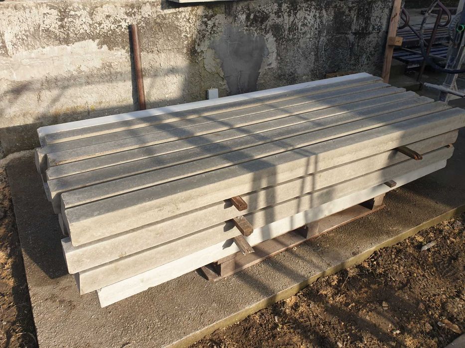 Spalieri/ stalp din beton vibrati si finisati