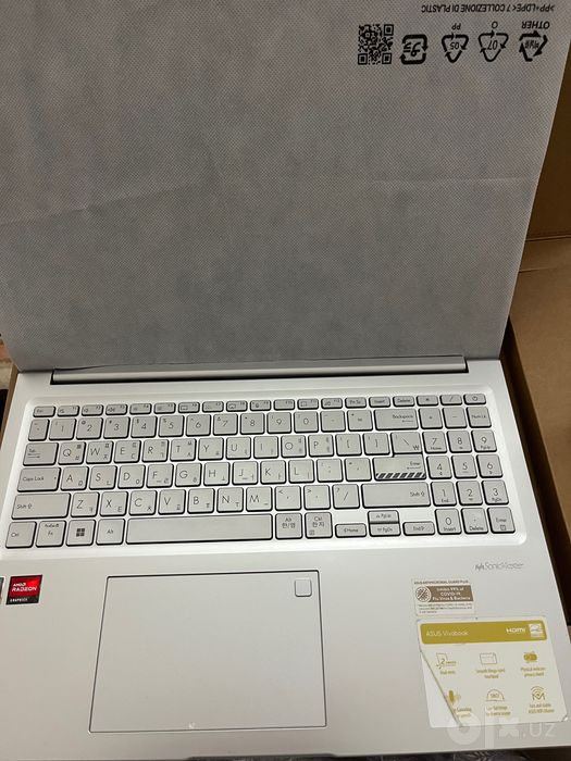 Ноутбук Asus Vivobook M1605YA Ryzen 5-7430U 8/512GB DDR4