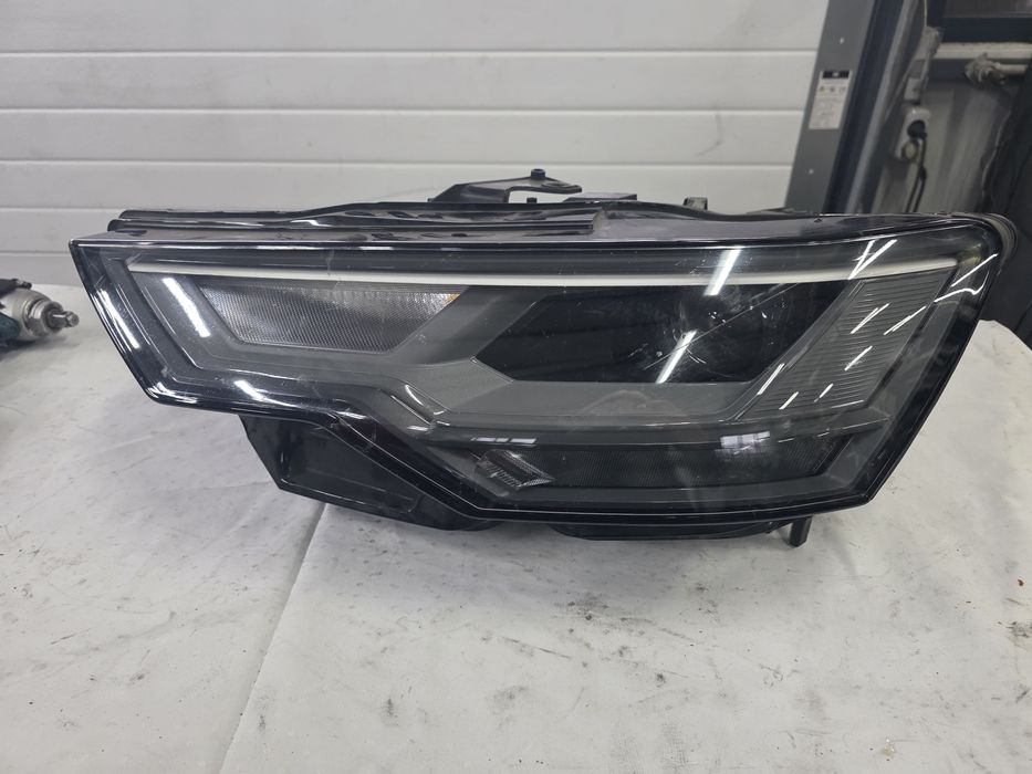 Ляв фар за АудиА6