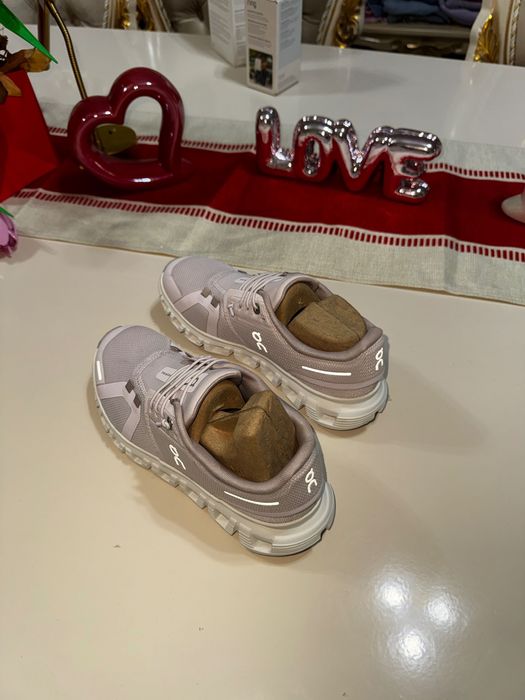 On cloud 6 nr36 jumate noi cu eticheta