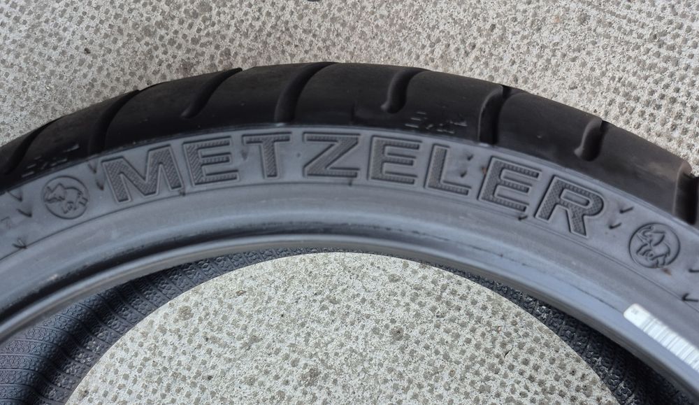 O bucată 190/50 R17 M/C 73W Metzeler Roadtec Z6 Steel Radial