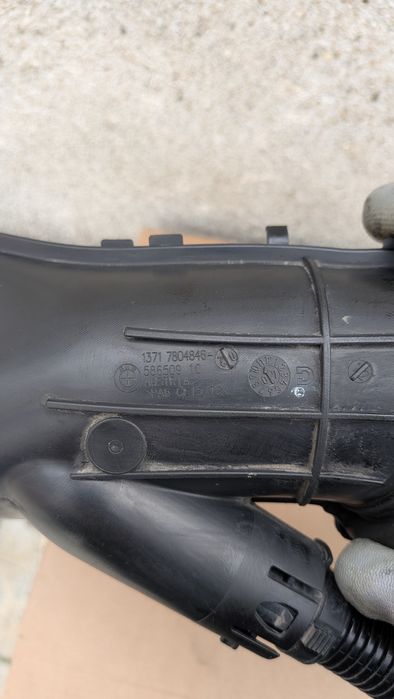 Продавам маркуч от дебитомер към турбина БМВ Е91 320d 177hp 2007