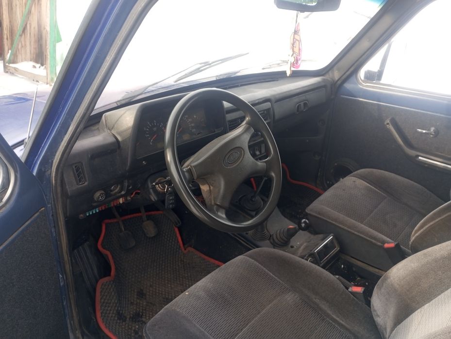 Продам ниву 21213