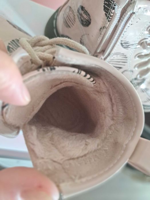 Детски лачени боти за момиче