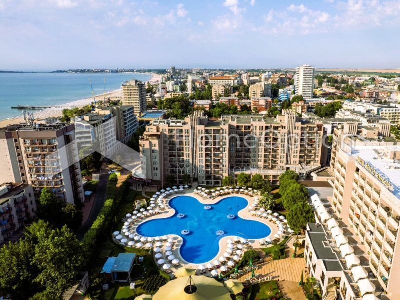 Продава – Апартамент с една спалня в Роял Бийч Барсело, Слънчев бряг
