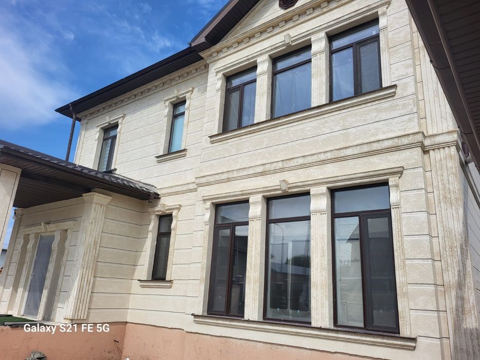 Фасад житкий травертин