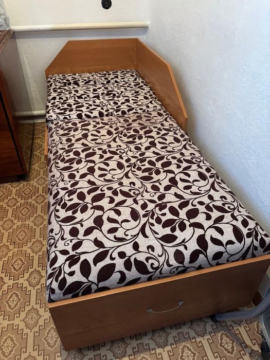 Продам детский диванчик кубик