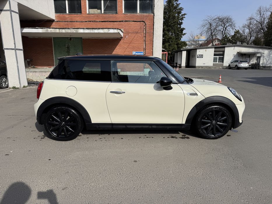 MINI Cooper F56 White & Black – Automat – Piele – Navigație – LED