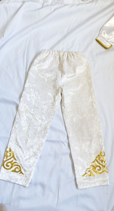 Ұлттық қазақы киім/нац одежда