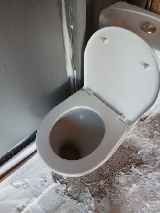 Продам унитаз б/у