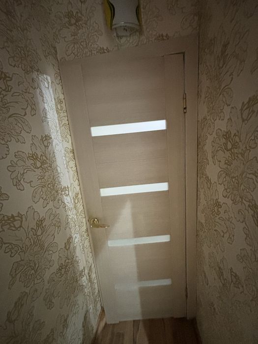 Продаю межкомнатные двери