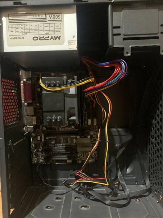 Компьютер сотилади