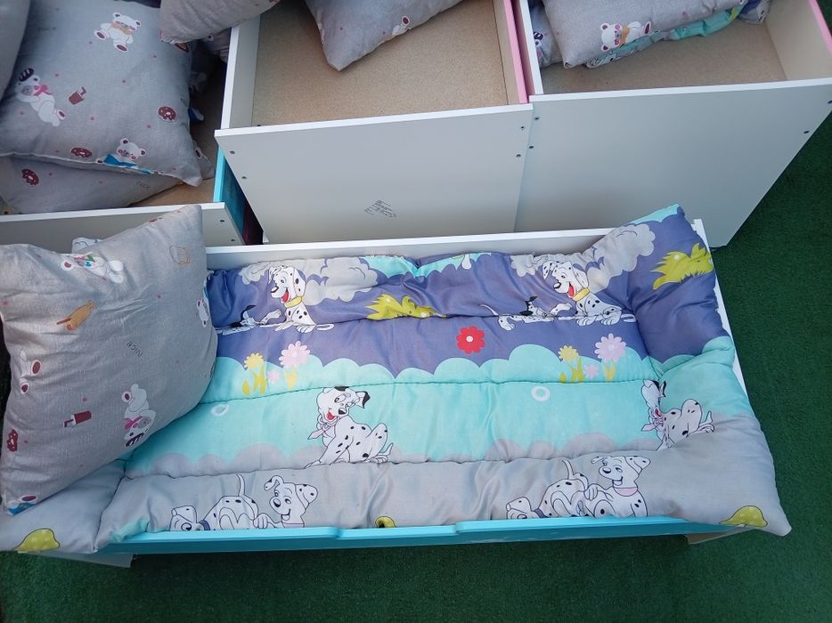 Matras+ yostiq sotiladi