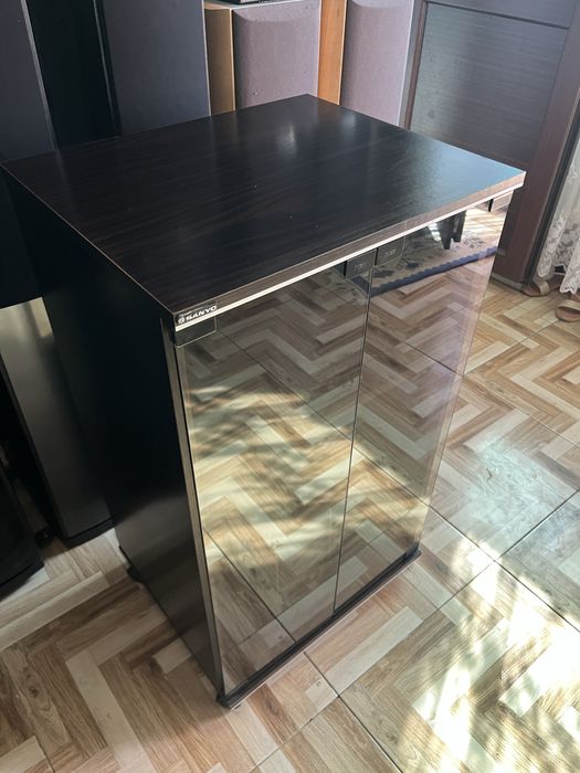 Rack Audio Sony/Technics pt aparate de 43 cm cu usi fumurii