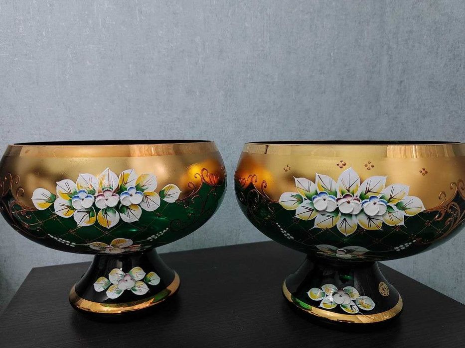 Новые 2 чешские вазы Богемия ручной работы (в упаковке)