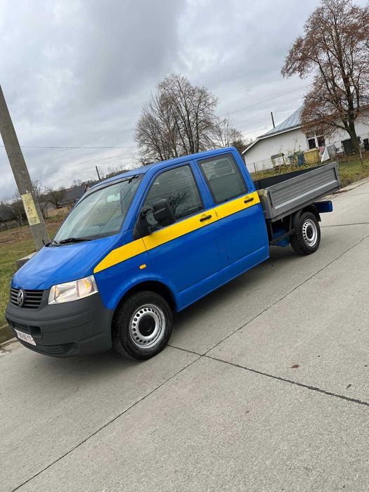 Vand Volkswagen Transporter T5 Doka cu 6 locuri și ladă