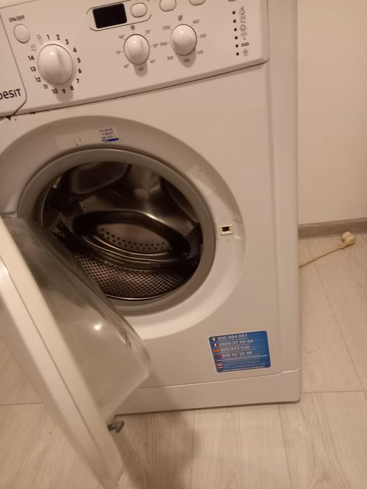 Vând mașină de spălat