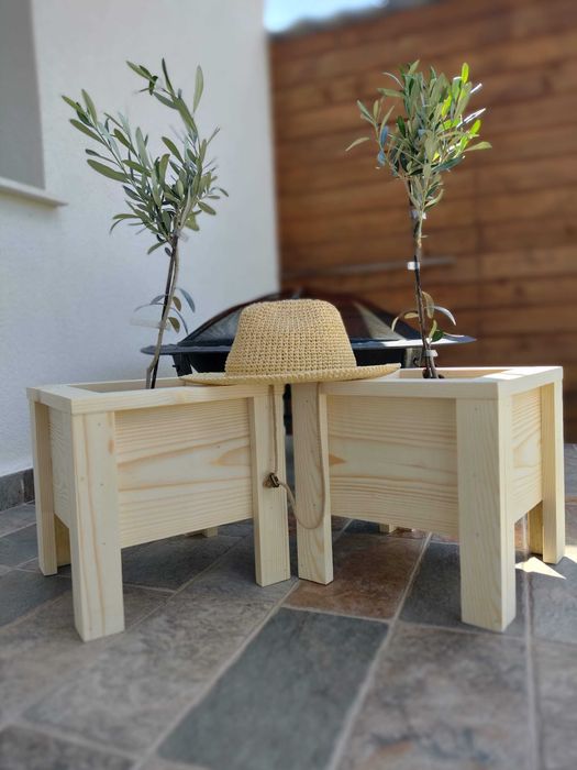 Кашпи, сандъчета, цветарници, къщи за птици