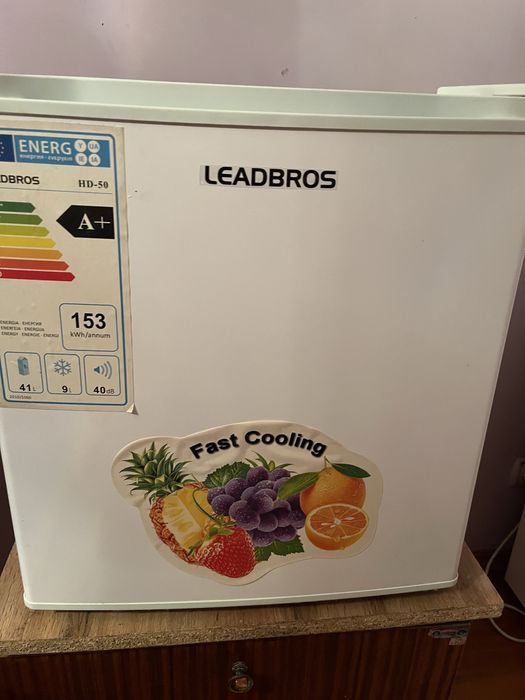 Холодильник Leadbros HD-50 белый