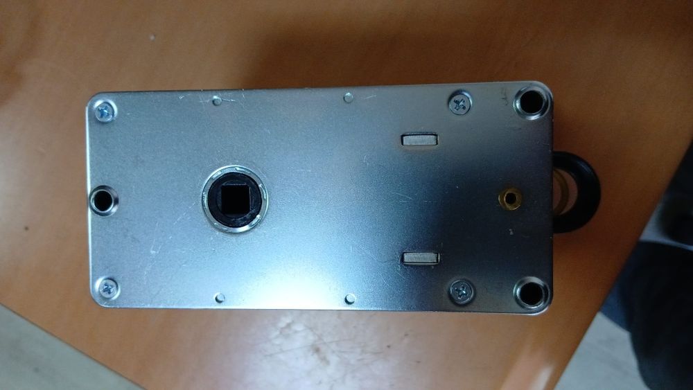 LKS 210 servo motor