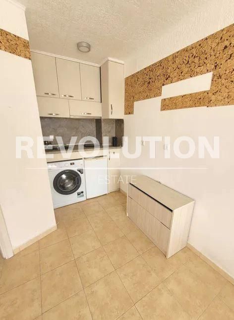 Дава се под наем Двустаен апартамент в Варна, ВИНС - 40 кв.м за 398.82 € - Снимка #4