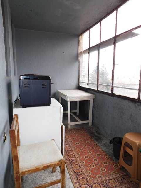 2-стаен апартамент, Търговище, Център