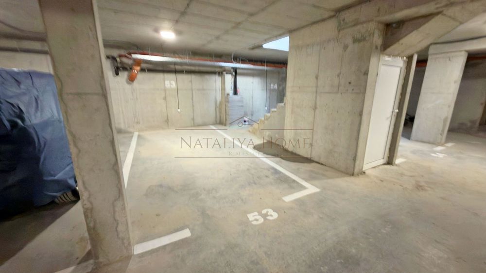 Дава се под наем Гараж / Паркомясто в Бургас, Сарафово - 12 кв.м за 79.56 € - Снимка #1