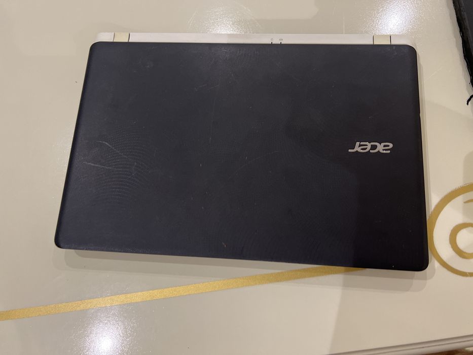 Acer ноутбук ҳолати яхши
