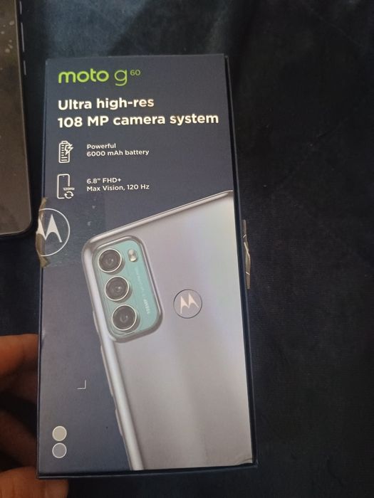 Vând Motorola g60