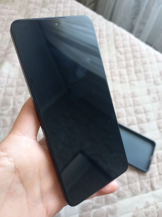 Poco f6 12/512гб