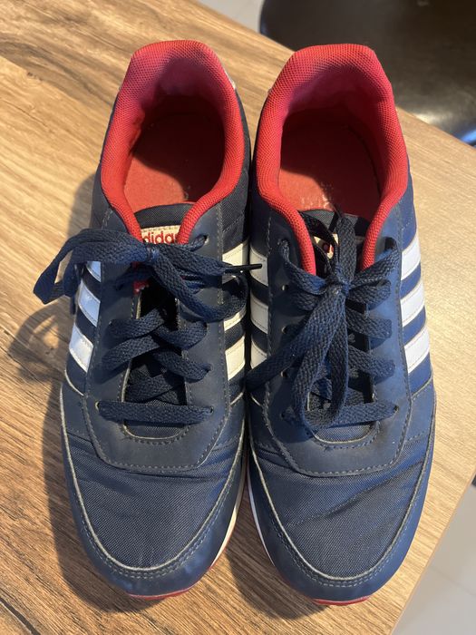 Vând adidasi marca Adidas marimea 38
