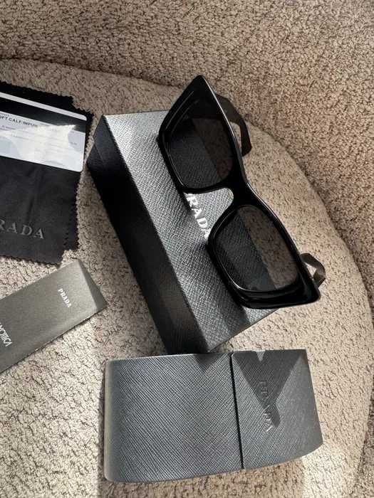 Ochelari de soare Prada Runaway Noi