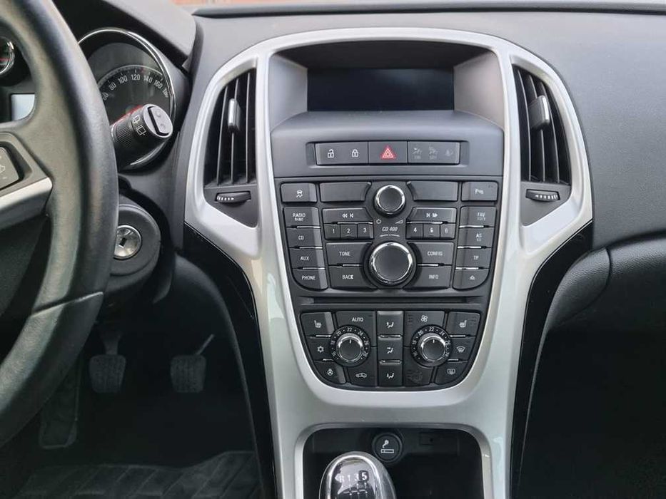 Opel Astra J 2012 dublu-climatronic, 1,7 diesel, 125 cai