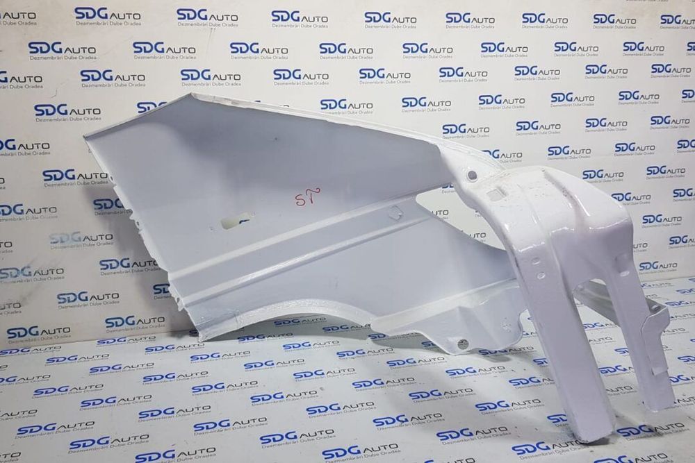 Aripa stanga Mercedes Sprinter 2000-2006