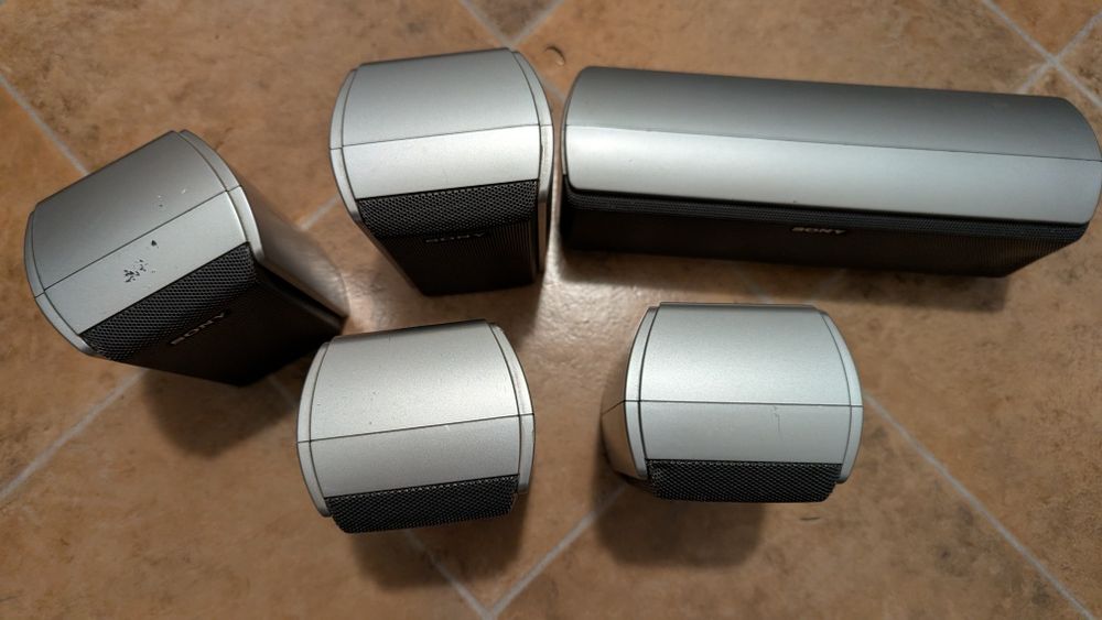 Sistem boxe Sony SS-CS51 si Sony SS-CT51 centru - fara subwoofer