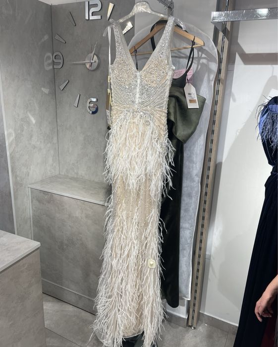 Бална рокля с камъни