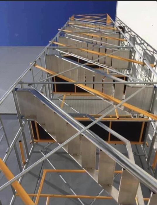 Închiriez Schele - Schela turn multifuncționala cu trepte EGEA 160C