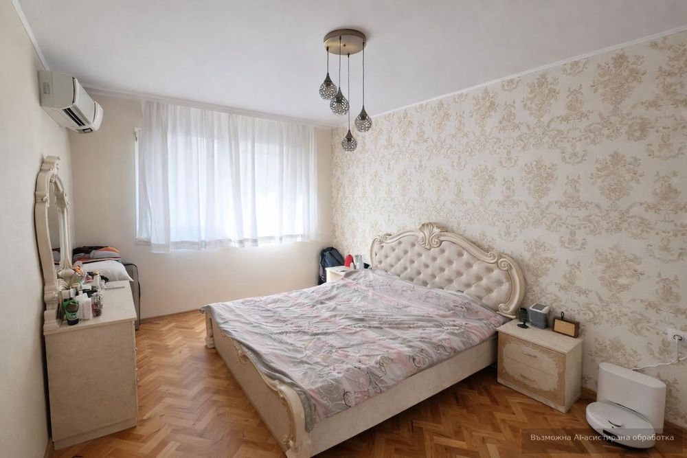 Тристаен апартамент в кв. Христо Смирненски