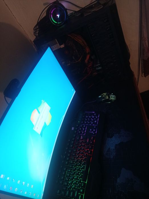 Kompyuter sotiladi SSD da 10 pro windows qatiqni diskda. Windows 7