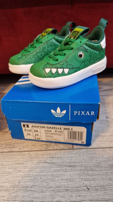 Adidași baietel. Nike / Adidas