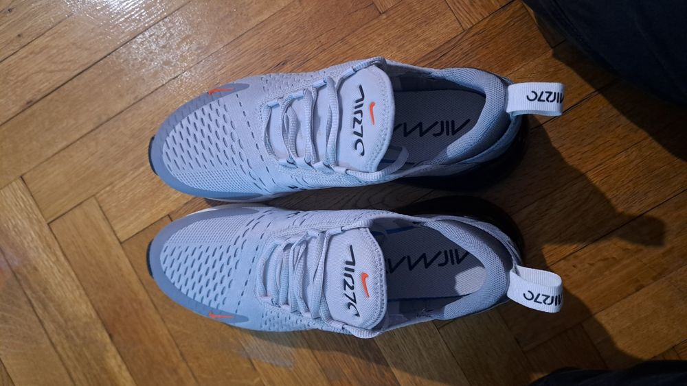 Nike AIR MAX 270 SC
